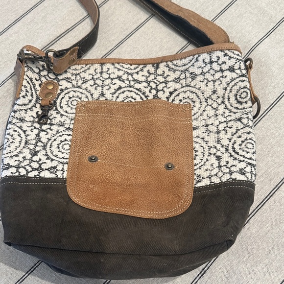 Myra Bag Handbags - Stylish Brown & Cream Patterned Crossbody Tote